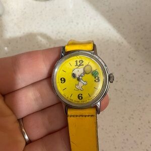 Yellow Vintage Snoopy Watch